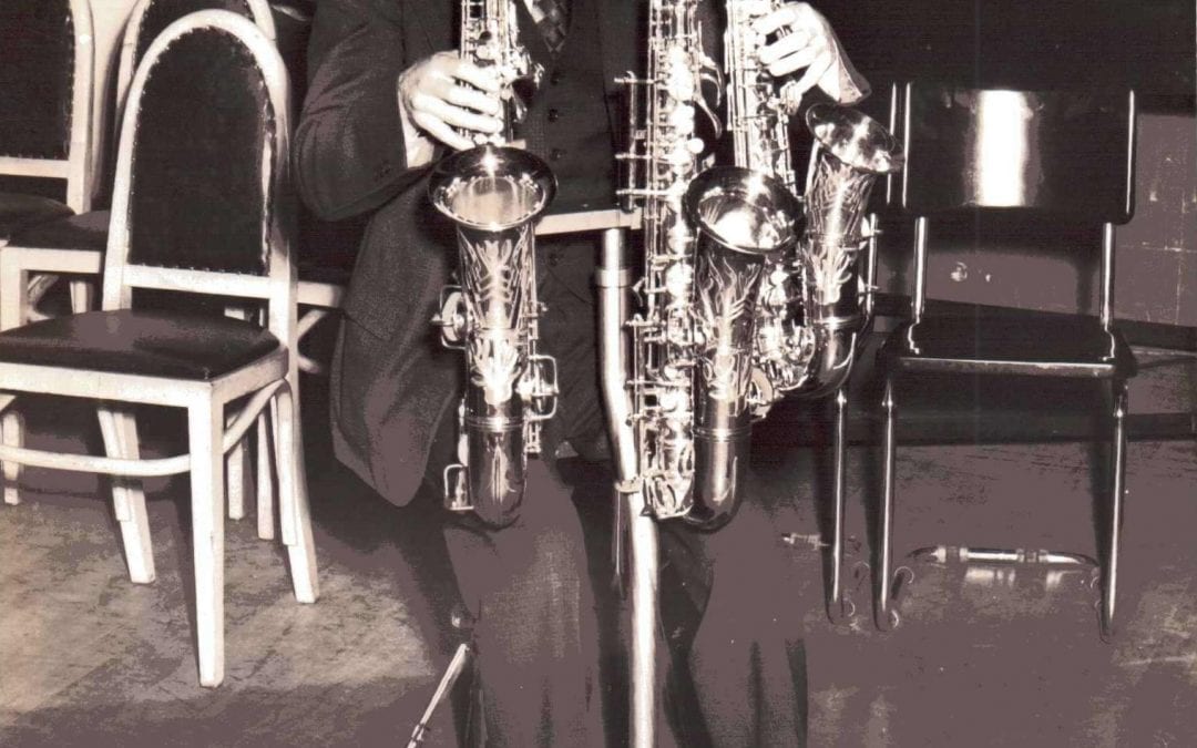 Billy True’s One Man Band – A Most Innovative Conntraption